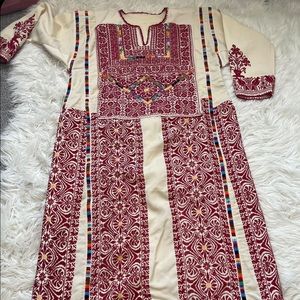 ❌sold❌ Vintage Palestinian Thobe